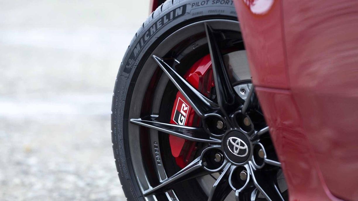 أداء عالي وإثارة تويوتا GR ياريس